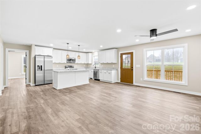 242 Bradley Farm Road, Statesville, NC 28625