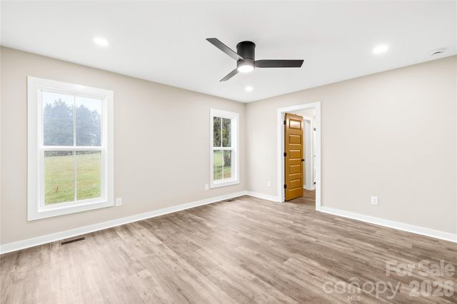 242 Bradley Farm Road, Statesville, NC 28625