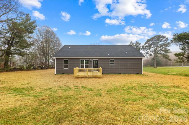 242 Bradley Farm Road, Statesville, NC 28625
