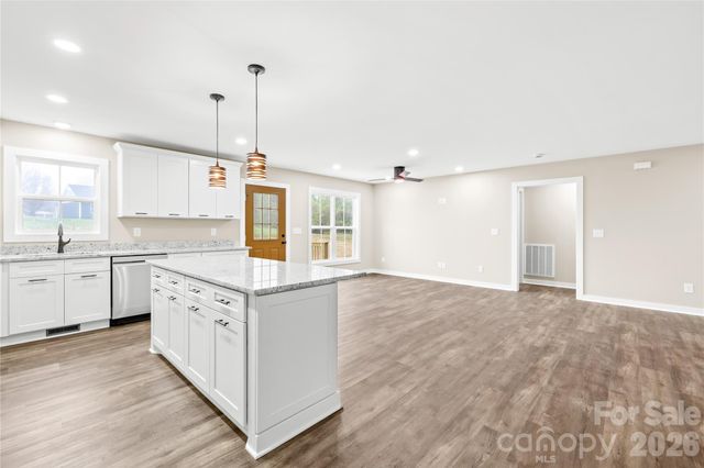 242 Bradley Farm Road, Statesville, NC 28625