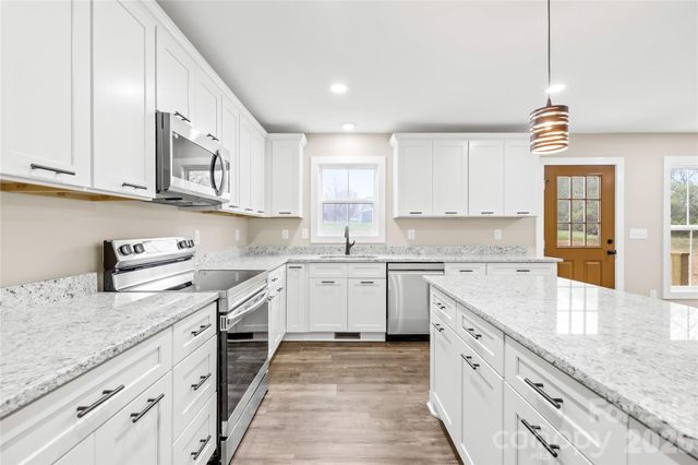 242 Bradley Farm Road, Statesville, NC 28625