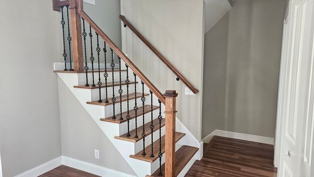 04 Aurora Street, Worcester, MA 01607