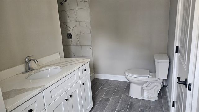 04 Aurora Street, Worcester, MA 01607