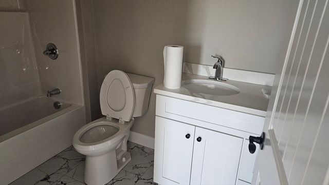 04 Aurora Street, Worcester, MA 01607