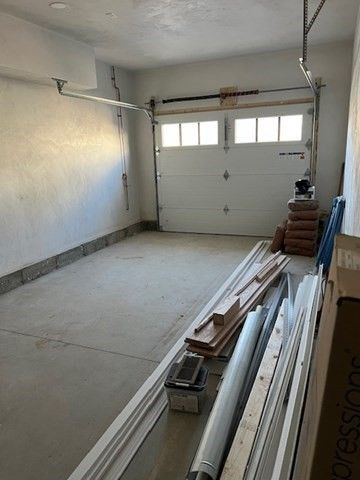 04 Aurora Street, Worcester, MA 01607