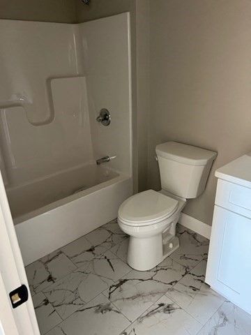 04 Aurora Street, Worcester, MA 01607