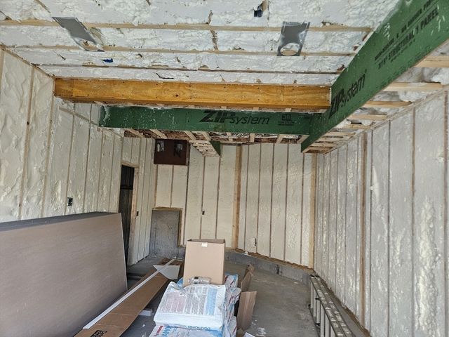 04 Aurora Street, Worcester, MA 01607
