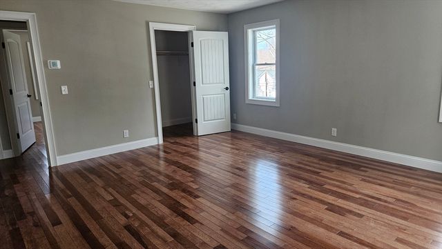 04 Aurora Street, Worcester, MA 01607