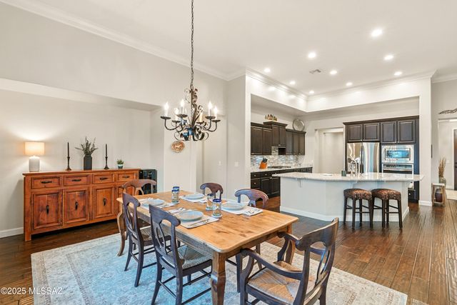 2198 E Madera Plateau Drive, Green Valley, AZ 85614