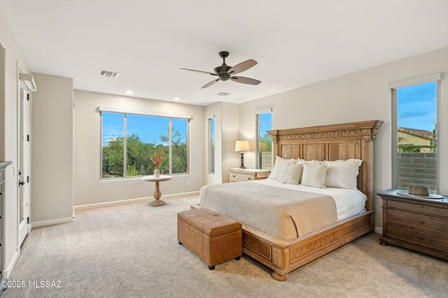 2198 E Madera Plateau Drive, Green Valley, AZ 85614