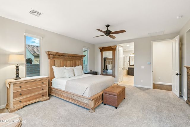 2198 E Madera Plateau Drive, Green Valley, AZ 85614