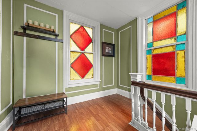 332 S 4th Avenue, Mount Vernon, NY 10550