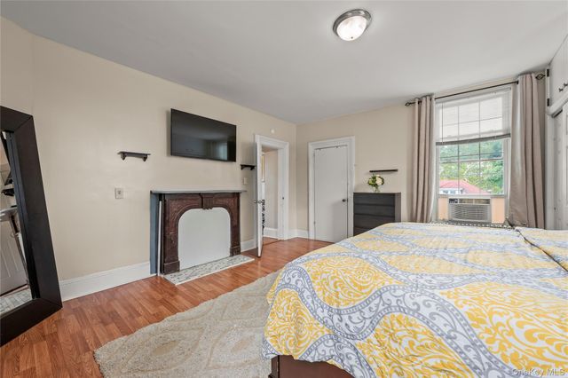 332 S 4th Avenue, Mount Vernon, NY 10550