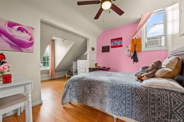 332 S 4th Avenue, Mount Vernon, NY 10550
