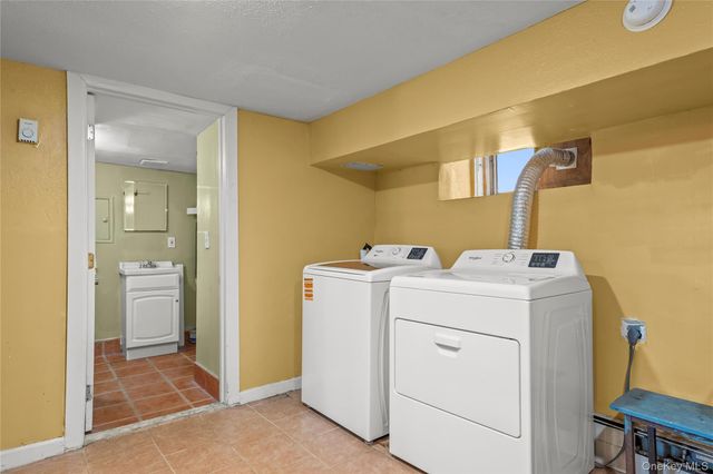 332 S 4th Avenue, Mount Vernon, NY 10550