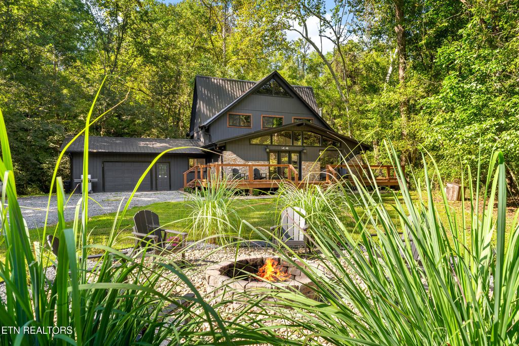 3111 Nevils Way, Sevierville, TN 37876