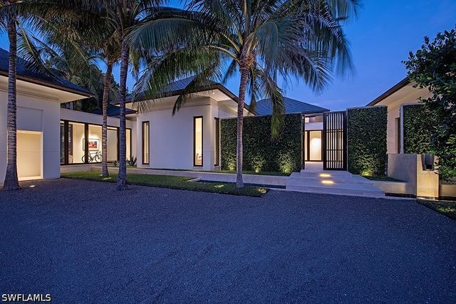 3655 Fort Charles DR, Naples, FL 34102