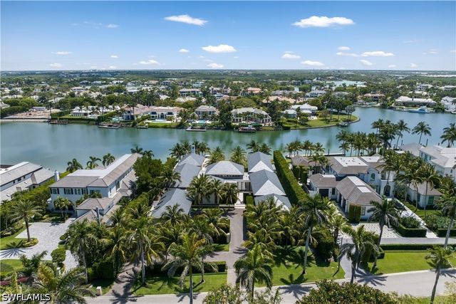 3655 Fort Charles DR, Naples, FL 34102