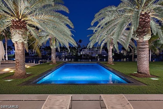3655 Fort Charles DR, Naples, FL 34102