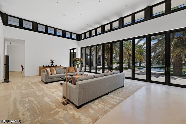 3655 Fort Charles DR, Naples, FL 34102