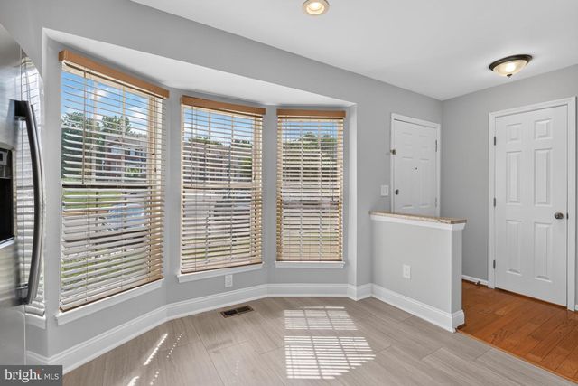 7014 GATTON SQ, Alexandria, VA 22315