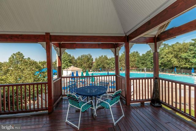 7014 GATTON SQ, Alexandria, VA 22315