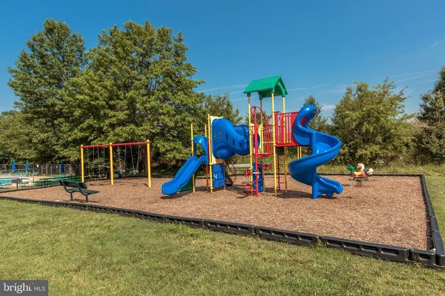 7014 GATTON SQ, Alexandria, VA 22315