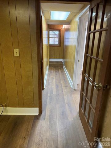 3840 Cherry Grove Drive, Hickory, NC 28602