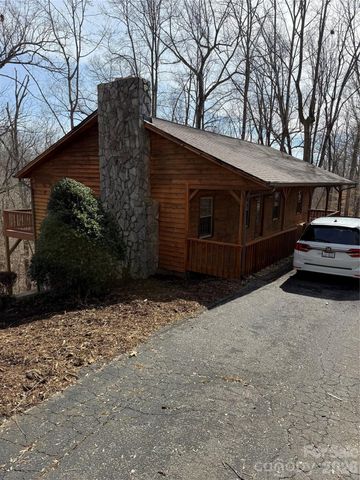 3840 Cherry Grove Drive, Hickory, NC 28602