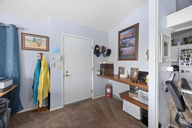 101 Split Mountain Way, Wofford Heights, CA 93285