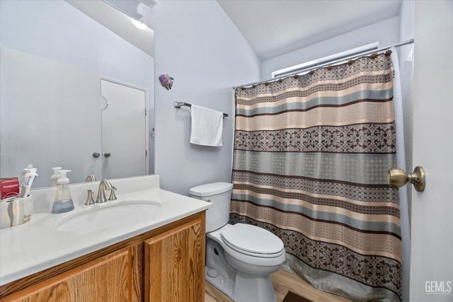 101 Split Mountain Way, Wofford Heights, CA 93285