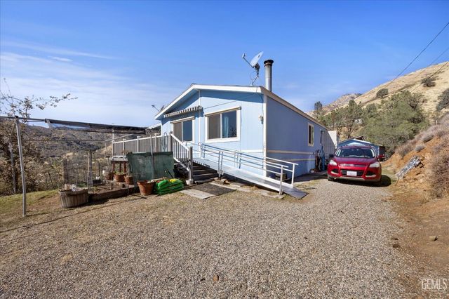 101 Split Mountain Way, Wofford Heights, CA 93285