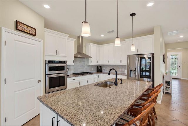 17905 MANCHESTER PLACE, Bradenton, FL 34202