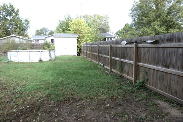 207 E Buchanan Street, Winterset, IA 50273