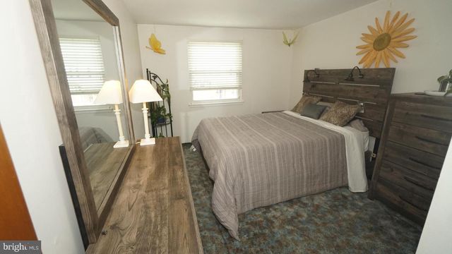 12032 FARWELL RD, Philadelphia, PA 19154