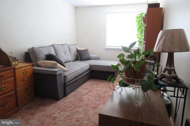 12032 FARWELL RD, Philadelphia, PA 19154