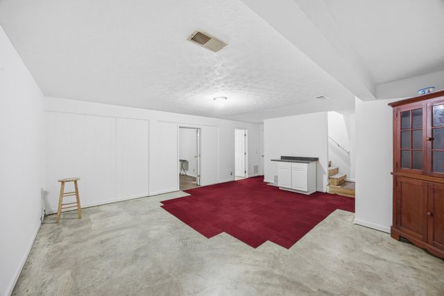 1030 Indian Trail, Lawrenceburg, KY 40342