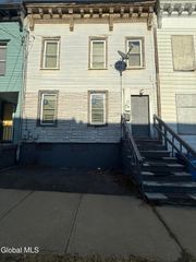 13 Albany Street, Albany, NY 12204