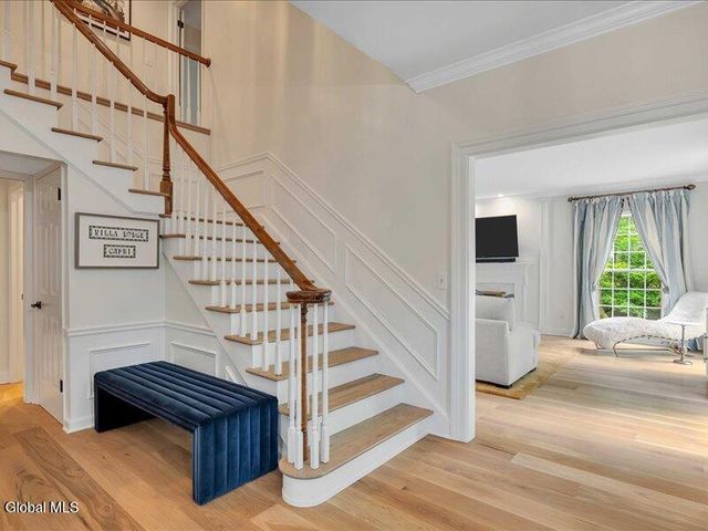 30 Longwood Drive, Saratoga Springs, NY 12866