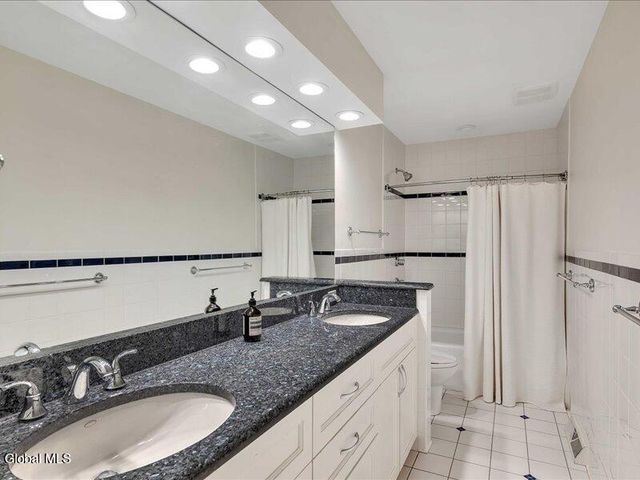 30 Longwood Drive, Saratoga Springs, NY 12866