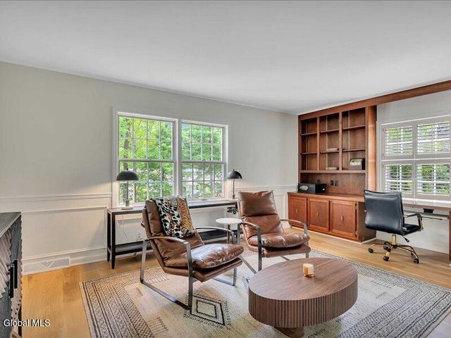 30 Longwood Drive, Saratoga Springs, NY 12866