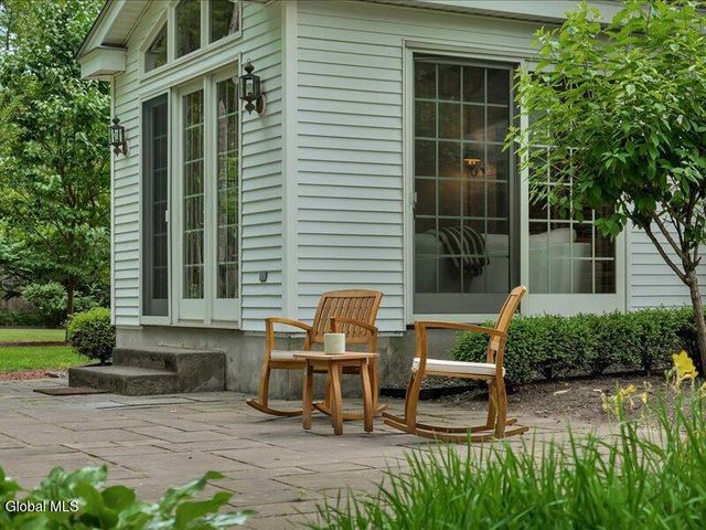 30 Longwood Drive, Saratoga Springs, NY 12866