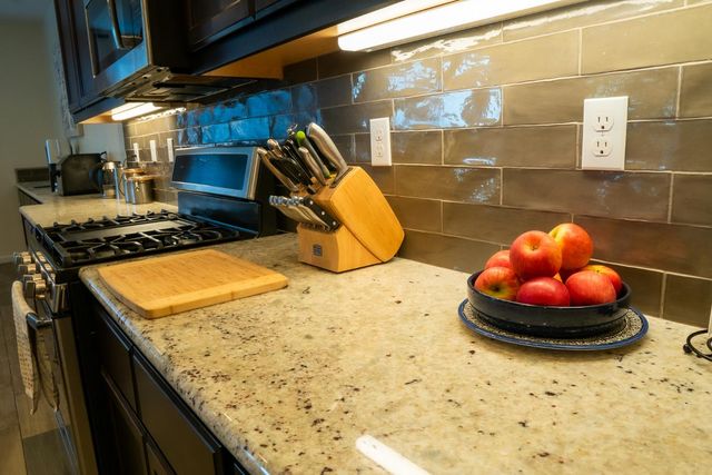 470 Daphne Lane, Lemoore, CA 93245