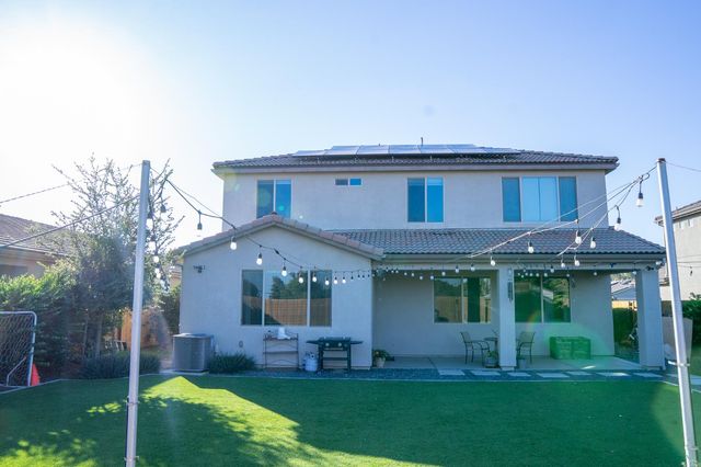 470 Daphne Lane, Lemoore, CA 93245