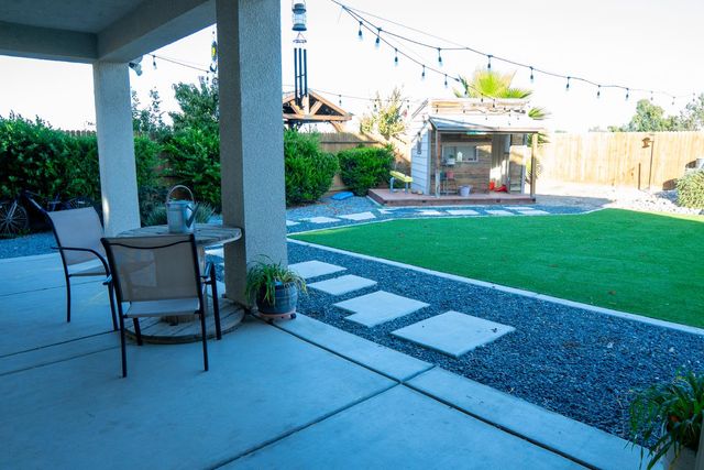 470 Daphne Lane, Lemoore, CA 93245