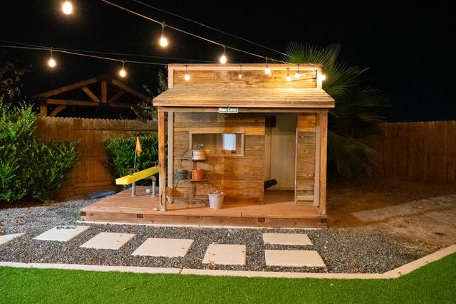 470 Daphne Lane, Lemoore, CA 93245