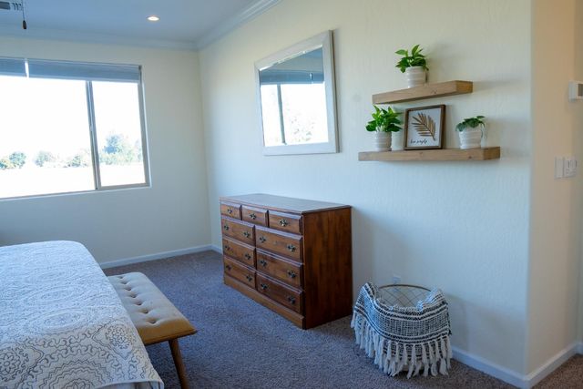 470 Daphne Lane, Lemoore, CA 93245