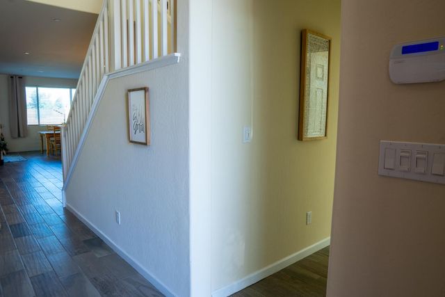 470 Daphne Lane, Lemoore, CA 93245