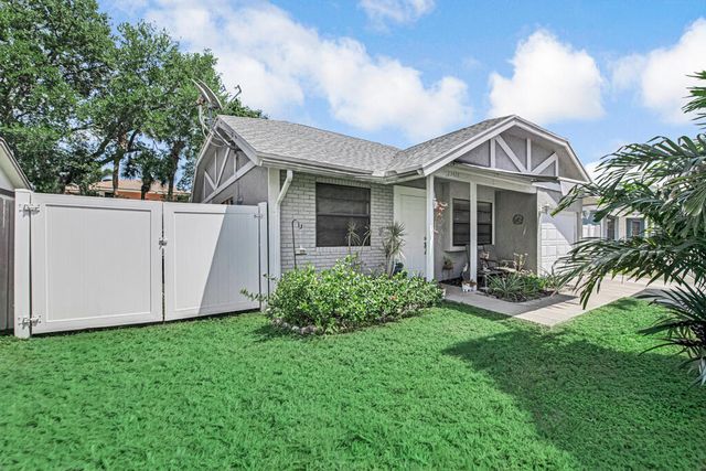 23428 Country Club Drive E, Boca Raton, FL 33428