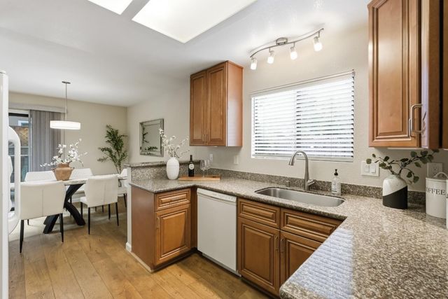 1430 Gordon Street G, Redwood City, CA 94061